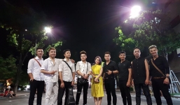 Nghệ sĩ Hà Nội rủ nhau biểu diễn từ thiện trên phố đi bộ